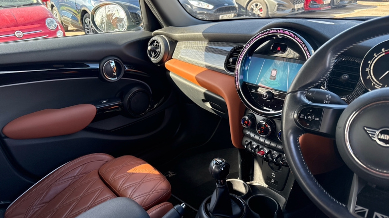 MINI Hatchback 1.5 Cooper Exclusive 5dr Petrol Hatchback